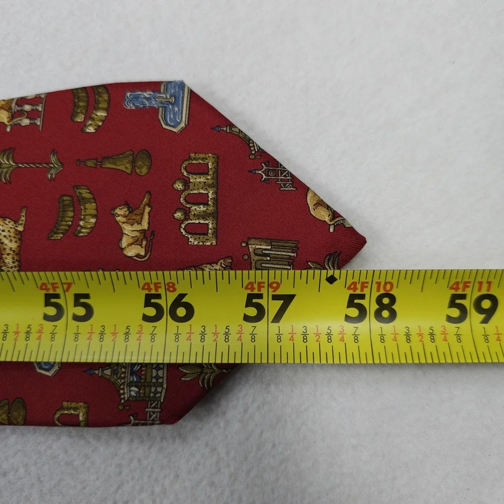 Salvatore Ferragamo Tie Mens Red 100% Silk Made in Italy Animal Novelty Print